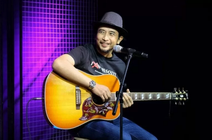 Musisi Satriyo Yudi Wahono atau yang lebih dikenal dengan nama Piyu.