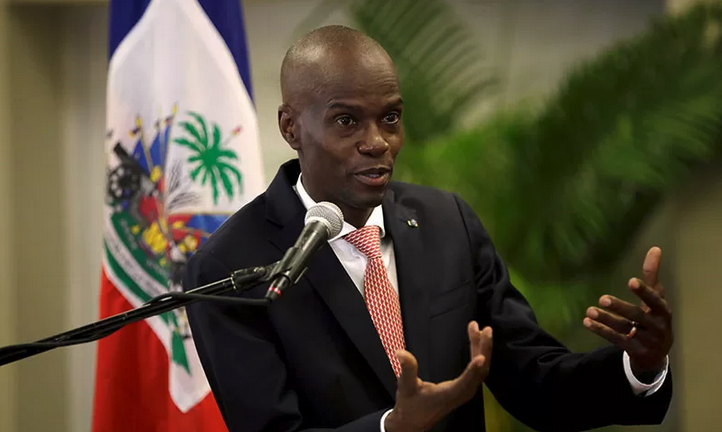 Arsip foto - Presiden Haiti Jovenel Moise berbicara dalam konferensi pers tentang langkah-langkah terkait virus corona, di Istana Nasional di Port-au-Prince, Haiti (2/3/2020).