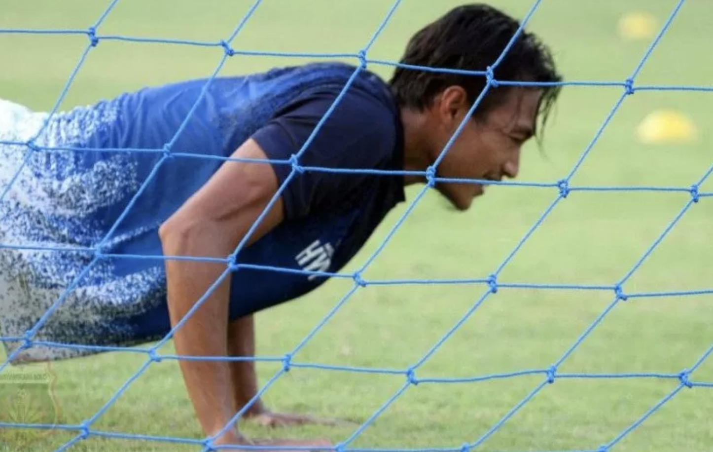 Pemain belakang Bhayangkara FC Hansamu Yama yang mencetak satu-satunya gol saat Bhayangkara melawan Persikabo, Minggu.