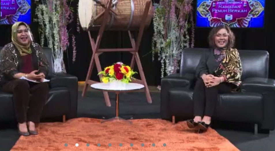 Harsiwi Achmad selaku Direktur Programming SCM saat jumpa Pers Virtual Program Ramadan Penuh Berkah Indosiar pada Kamis (17/3).
