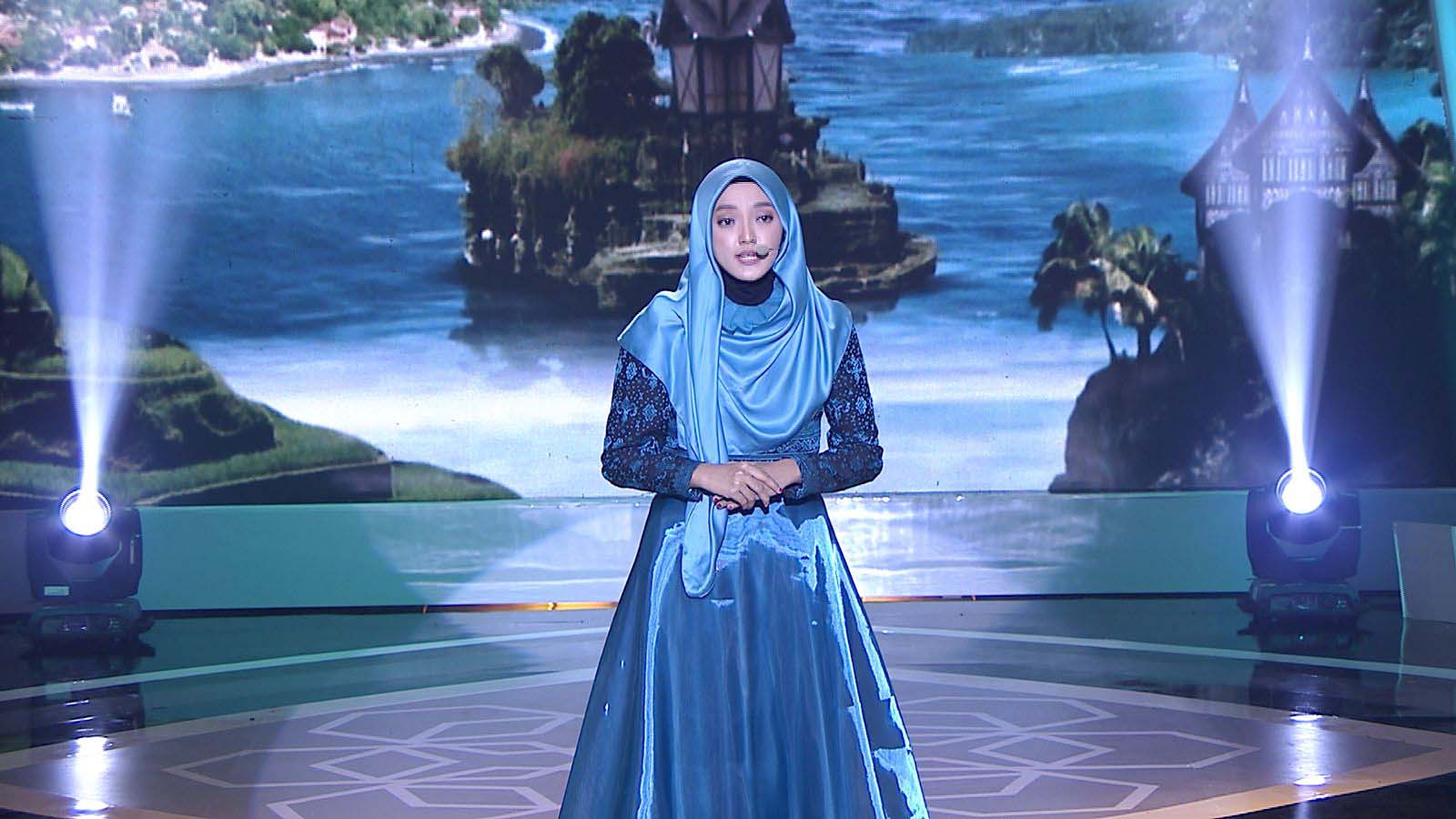 Penampilan Tausyiah Serta Shalawat dari Natasya (Mojokerto) Berhasil Menarik Perhatian Dewan Juri..jpg