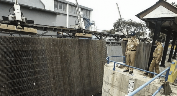 Pintu Air Pasar Ikan - INDOPOSNEWS