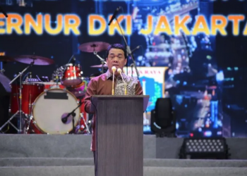 Wakil Gubernur DKI Jakarta Ahmad Riza Patria menutup Jakarta Fair 2022 di Kemayoran, Jakarta, Minggu (17/7/2022).