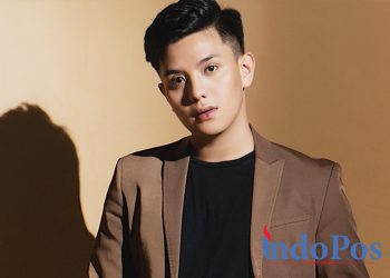 Aktor muda berbakat, Aidil Saputra memanjakan penggemarnya kembali lewat single terbarunya berjudul Di Antara Cinta. - indoposnews