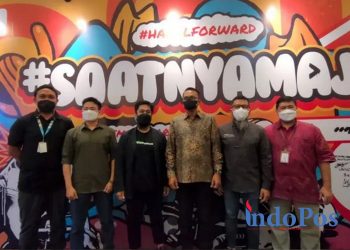 Para pengisi acara dalam peluncuran #SaatnyaMaju di Street Gallery Pondok Indah Mall Jakarta pada Rabu (27/7/2022).