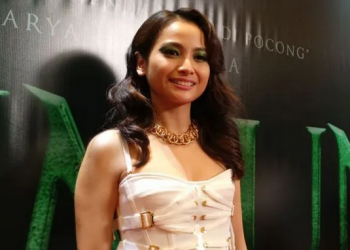 Aktris Acha Septriasa saat ditemui usai press screening dan konferensi pers film "Mumun" di Epicentrum XXI, Kamis (25/8/2022) malam