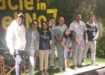 Selain menghadirkan artis-artis ternama, film Miracle In Cell No 7 yang menghadirkan Andmesh Kamaleng untuk membayakan soundtrack berjudul Andaikan Kau Datang, karya band legendaries Indonesia, Koes Plus.