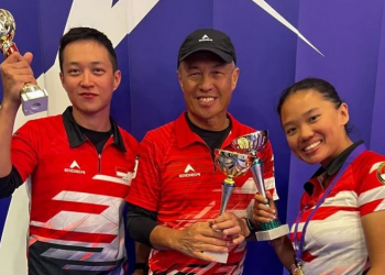 Kiri ke kanan - Vincentius Djajadiningrat, Ronny Lukito, dan Sarah Ayu Tamaela berhasil membawa pulang medali dalam kejuaraan menembak IPSC French National Optic Sight 2022, di CNTS Chateauroux, Prancis, 16-17 September 2022.