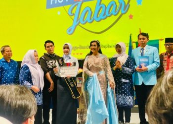 Artis Senior Paramitha Rusady menjadi juri di ajang Festival Film Pendek IBU (Inspirasi bersama untuk Indonesia).