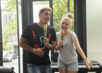 Pasangan Selebriti, Robby Shine dan Nastasya Shine