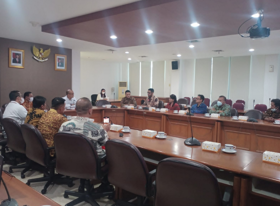 Suasana pertemuan dan dialoq Pengurus IKA IESP Usakti dengan Sekretariat Wakil Presiden RI 