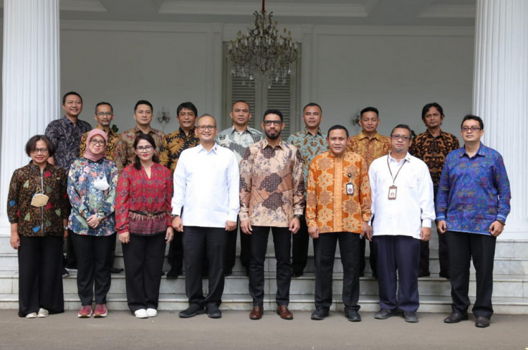 Suasana pertemuan dan dialoq Pengurus IKA IESP Usakti dengan Sekretariat Wakil Presiden RI