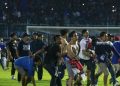 Rusuh Laga Arema vs Persebaya