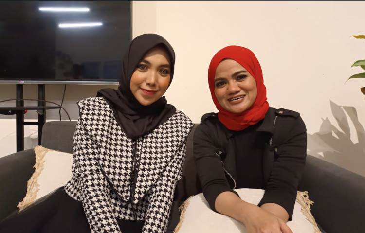 Gabungkan Dangdut -Rock, Penyanyi Azura Pedora Duet dengan Khairat