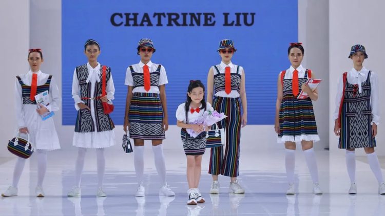 Penyanyi Chatrine Liu