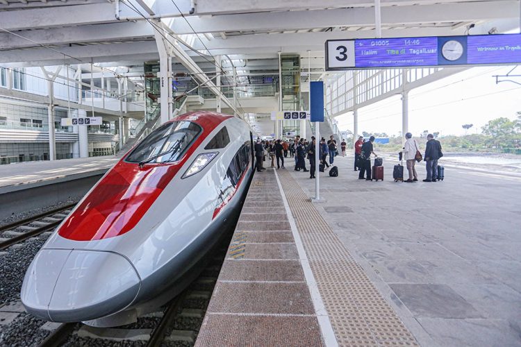 Mulai Berbayar 18 Oktober, Ini Mekanisme Pemesanan Tiket Kereta Cepat Whoosh