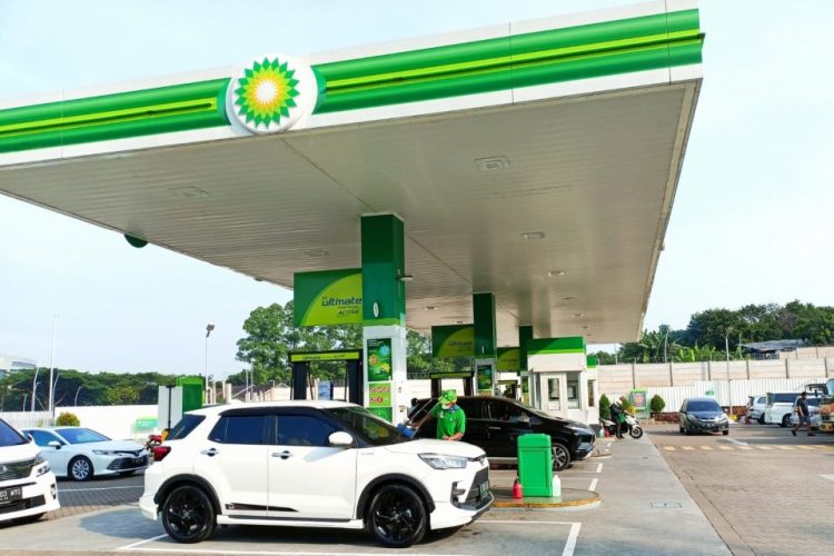 Tambah Porsi, Arthakencana Borong Saham AKR Corporindo Rp41 Miliar