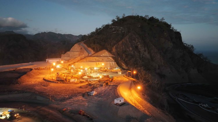 Perkuat Modal, Merdeka Gold Izin Private Placement 2,44 Miliar Saham 