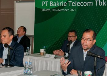 Pendapatan Terbang 281 Persen, Bakrie Telecom Defisit Rp18 Triliun
