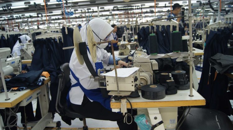 Dongkrak Penjualan, Trisula Andalkan Custom Order