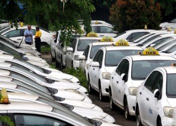 Rugi Menipis, TAksi Express Defisit Rp1,29 Triliun 