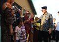 Mendes Yandri saat melakukan kunjungan kerja ke Desa Biringala, Kecamatan Barombong, Kabupaten Gowa, Provinsi Sulawesi Selatan, Senin (18/11/2024).
