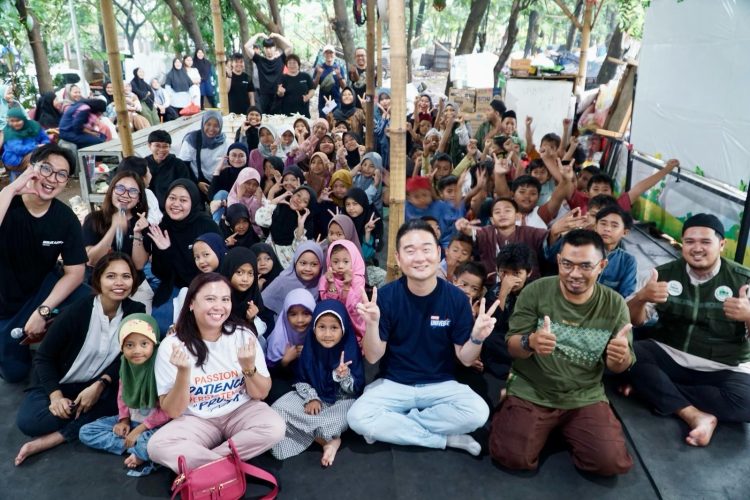 Dorong Minat Baca, Mirae Asset Sumbang Buku Saung Kampung Berdaya Muhsinin