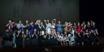 Dalam rangka memperingati Hari Gizi Nasional, Yayasan Komunitas Perempuan Peduli dan Berbagi (KPPB) menyelenggarakan Gerakan “1000 Hari Cinta: Ibu Sehat – Anak Cerdas” pada hari ini di Gedung Teater Besar Taman Ismail Marzuki, Jakarta. Gerakan ini diinisiasi oleh Meiline Tenardi, selaku Ketua Penyelenggara sekaligus Founder KPPB.