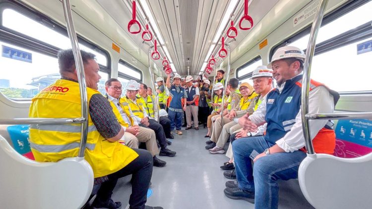 Kebut LRT Jakarta Fase 1B, Waskita Karya Komitmen Tepat Waktu